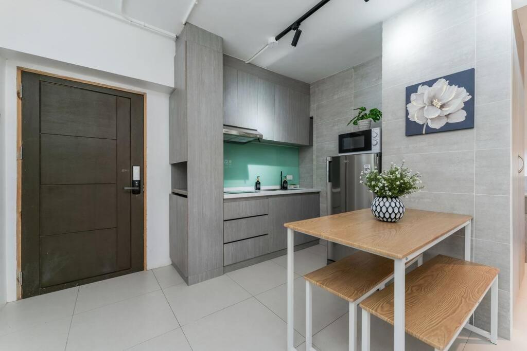 Airport Express Hostel E-527, 2 Minutes To Airport,Fast Wifi, Free Netflix Lapu-Lapu City Exteriör bild